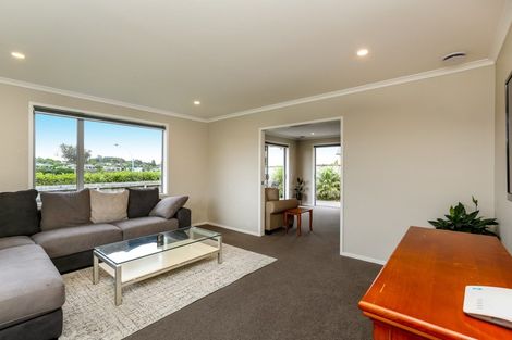 Photo of property in 37 Ainslee Street, Highlands Park, New Plymouth, 4312