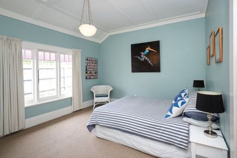 Photo of property in 27 Fitzroy Road, Bluff Hill, Napier, 4110
