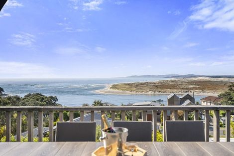 Photo of property in 123 Wintle Street, Mangawhai Heads, Mangawhai, 0505