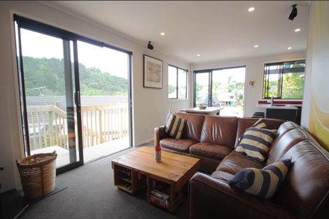 Photo of property in 103 Lynn Road, Bayview, Auckland, 0629