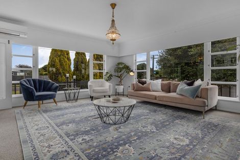 Photo of property in 14 Duke Street, Levin, 5510