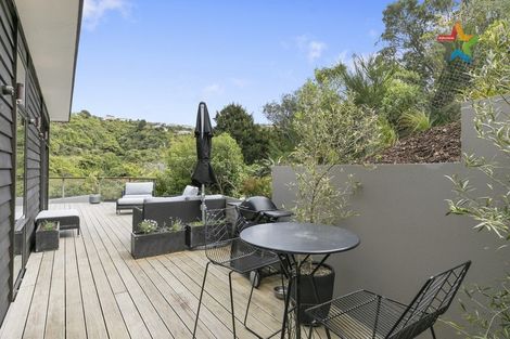 Photo of property in 58b Pekanga Road, Normandale, Lower Hutt, 5010