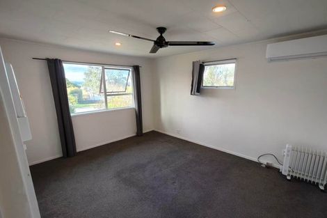 Photo of property in 30 Pipitea Place, Massey, Auckland, 0614
