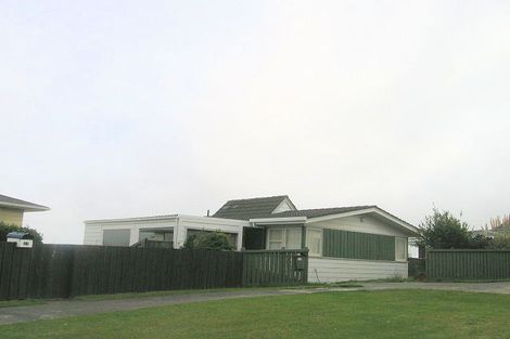 Photo of property in 17 Almora View, Ascot Park, Porirua, 5024