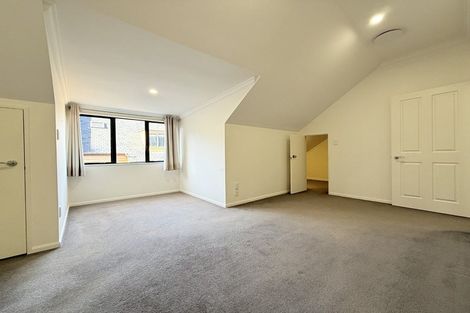 Photo of property in 60 Futuna Close, Karori, Wellington, 6012