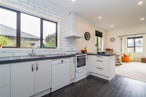 Photo of property in 15 Tay Street, Mosgiel, 9024