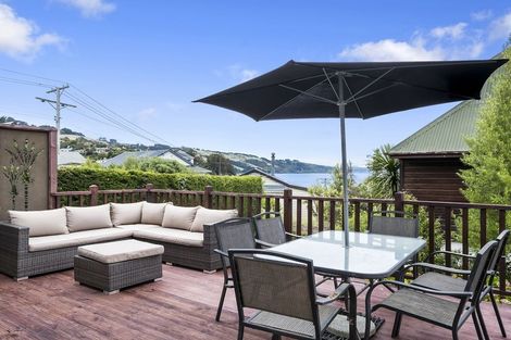 Photo of property in 15 Wharfdale Street, Macandrew Bay, Dunedin, 9014