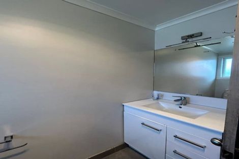 Photo of property in 34 Beaumonts Way, Manurewa, Auckland, 2102