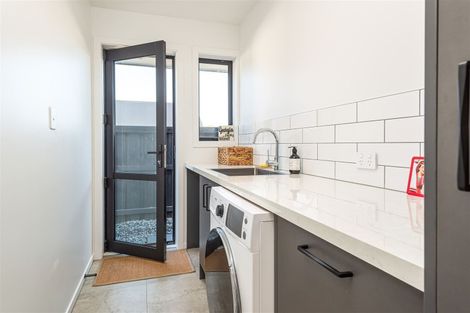 Photo of property in 9 Angus Place, Rangiora, 7400