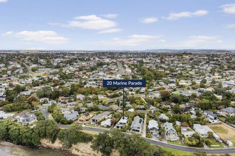 Photo of property in 20 Marine Parade, Mellons Bay, Auckland, 2014