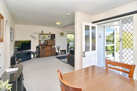 Photo of property in 22 Prestons Road, Redwood, Christchurch, 8051