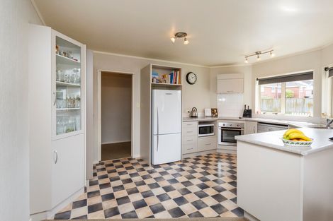 Photo of property in 2a Belfast Place, Roslyn, Palmerston North, 4414