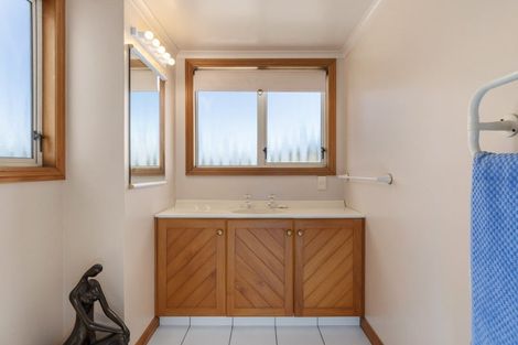 Photo of property in 5 Ashwood Grove, Omokoroa, 3114