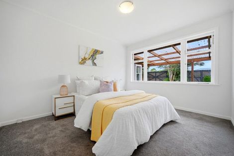 Photo of property in 102 Taikata Road, Te Atatu Peninsula, Auckland, 0610