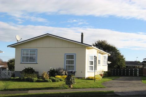 Photo of property in 14 Burn Street, Levin, 5510