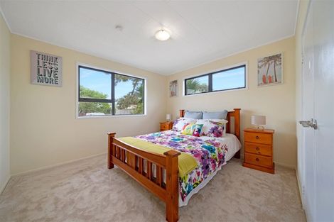 Photo of property in 2a Murillo Place, Henderson, Auckland, 0612