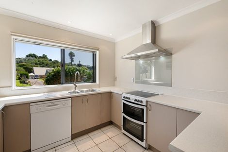 Photo of property in 3 Oteki Park Drive, Welcome Bay, Tauranga, 3112