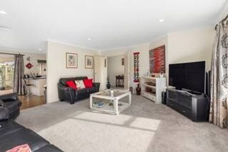 Photo of property in 70 Campbell Avenue, Paraparaumu, 5032