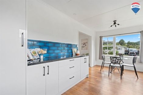 Photo of property in 33 Stockdale Street, Wainuiomata, Lower Hutt, 5014