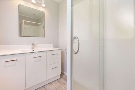 Photo of property in 2b Coulter Road, Owhata, Rotorua, 3010