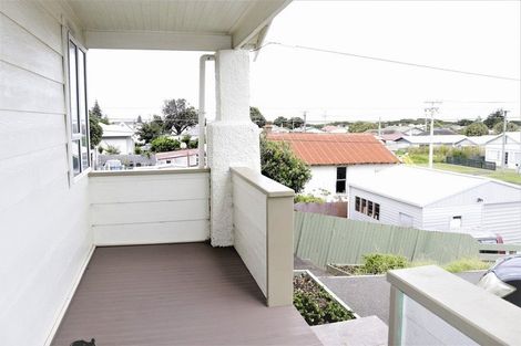 Photo of property in 14 Matai Street, Castlecliff, Whanganui, 4501