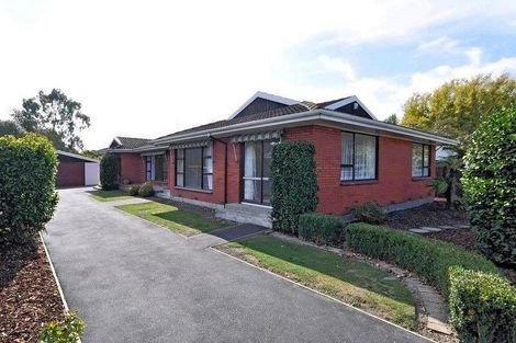 Photo of property in 75 Corfe Street, Ilam, Christchurch, 8041