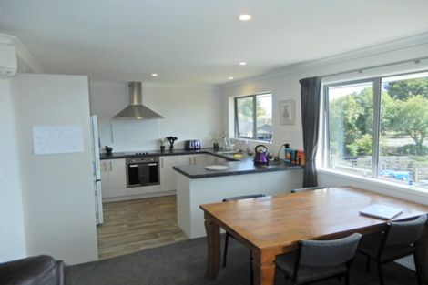 Photo of property in 32 Cambridge Street, Putaruru, 3411