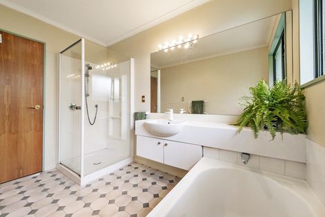 Photo of property in 62 High Street, Southbridge, 7602