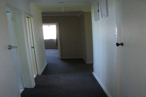 Photo of property in 39 Kenney Crescent, Fairfield, Hamilton, 3214