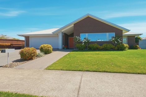 Photo of property in 23 Huntingdon Drive, Rangiora, 7400