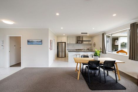 Photo of property in 13 Hehan Close, Cambridge, 3434