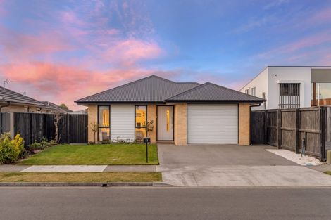 Photo of property in 13 Cleland Crescent, Kaiapoi, 7630