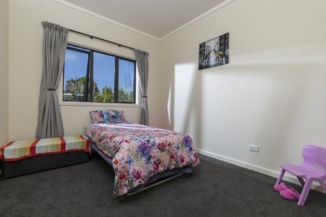 Photo of property in 123 Taiapa Valley Road, Muriwai, Waimauku, 0881