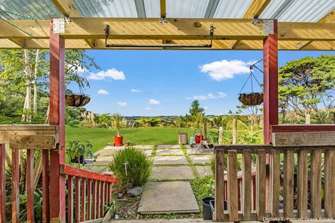 Photo of property in 129 Mcleod Road, South Head, Helensville, 0874