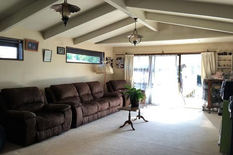 Photo of property in 28 Johnson Street, Milton, 9220