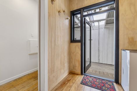 Photo of property in 54 Waiwaka Terrace, Strandon, New Plymouth, 4312