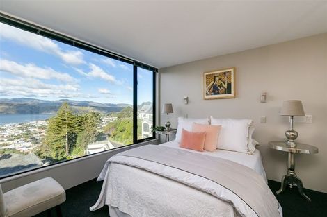 Photo of property in 32 Seatoun Heights Road, Seatoun, Wellington, 6022