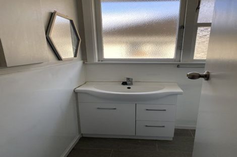 Photo of property in 6 Croall Crescent, St Andrews, Hamilton, 3200