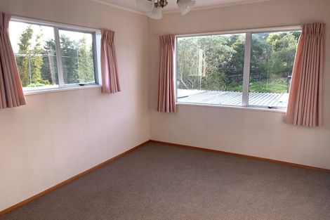 Photo of property in 1024 East Coast Road, Fairview Heights, Auckland, 0630