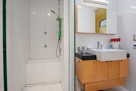 Photo of property in Ocean Breeze Apts, 19107/87 Clyde Road, Browns Bay, Auckland, 0630