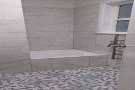 Photo of property in 35 Kotari Road, Days Bay, Lower Hutt, 5013