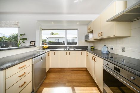 Photo of property in 18 Palm Avenue, Hokowhitu, Palmerston North, 4410