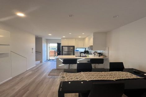 Photo of property in 22 Treeline Lane, Flat Bush, Auckland, 2019