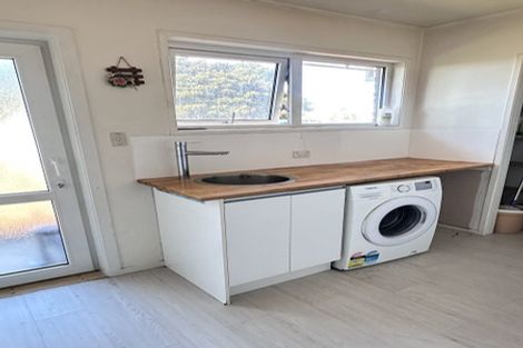 Photo of property in 5 Glenmore Road, Sunnyhills, Auckland, 2010