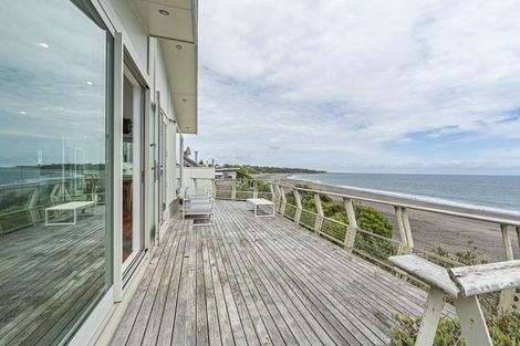 Photo of property in 43 Messenger Terrace, Oakura, 4314