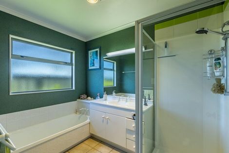 Photo of property in 12 Flemington Place, Taradale, Napier, 4112