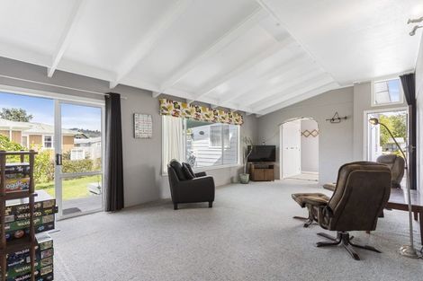 Photo of property in 110 Tui Road, Whangamata, 3620