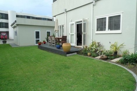 Photo of property in 8a Marau Crescent, Mission Bay, Auckland, 1071