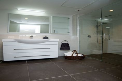 Photo of property in Woburn Apartments, 61 Wai-iti Crescent, Woburn, Lower Hutt, 5010