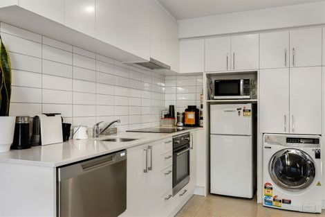 Photo of property in 8/90 Edgeware Road, St Albans, Christchurch, 8014